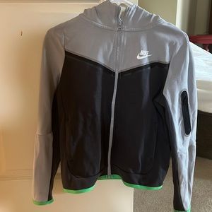 Youth Nike tech size large